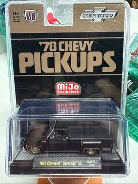 M2 1978 Chevrolet Silverado Dually DieCast Pickup - Black